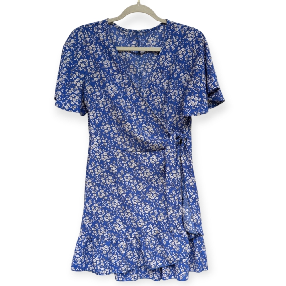 Blue Floral Ruffle Hem Wrap Mini Dress – Short Sleeve V-Neck